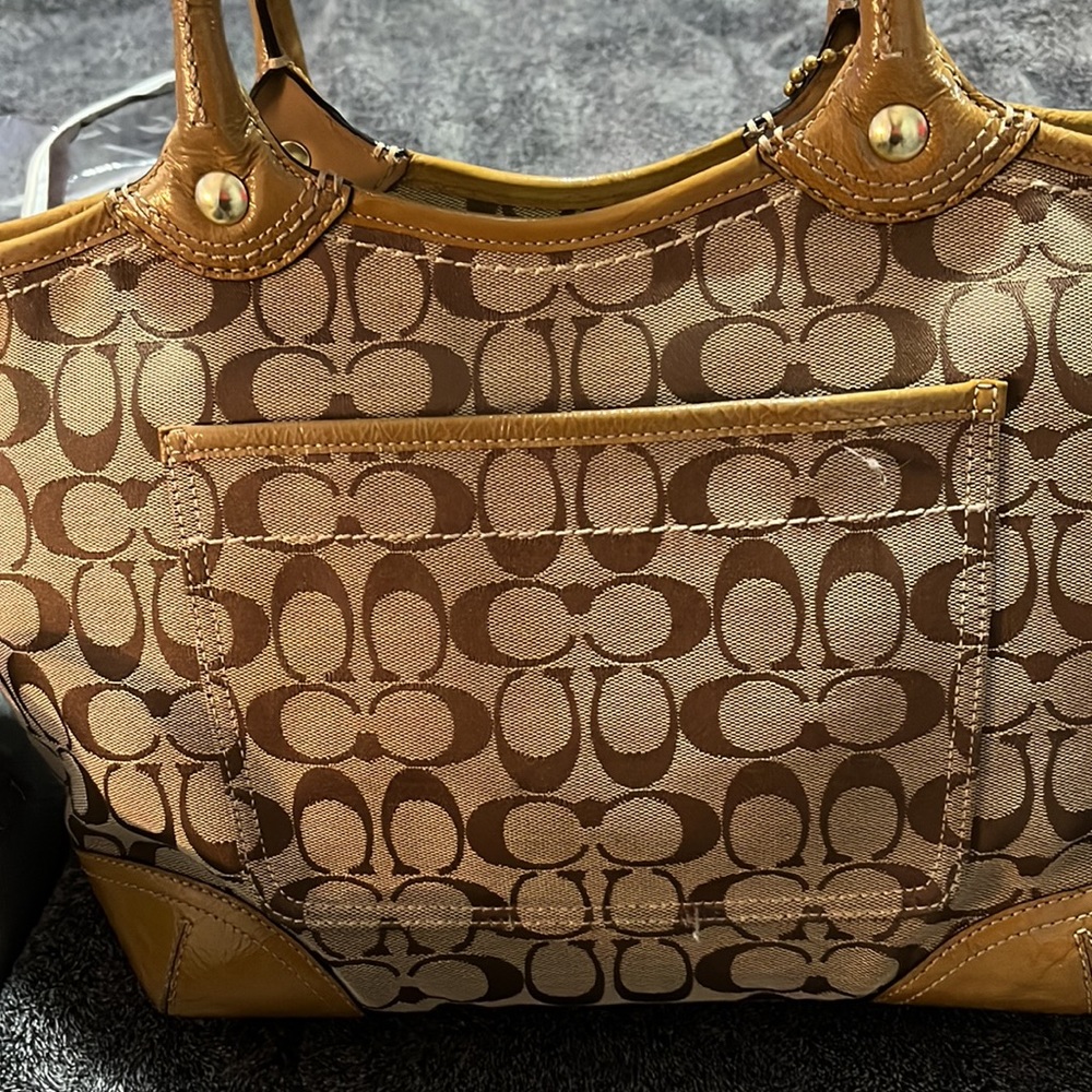 Coach Tote - Picture 5 of 14